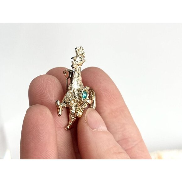 Rooster Figural Blue Rhinestoned Costume Jewelry Brooch | Lapel Pin - Picture 6 of 11